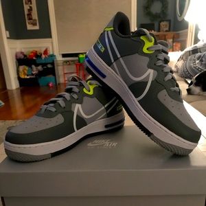 Nike Air Force 1 wolf grey react